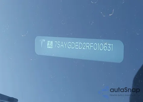 2024 Tesla Model Y Long Range Dual Motor All-Wheel Drive/Rwd z USA, uszkodzony, nr VIN 7SAYGDED2RF010631